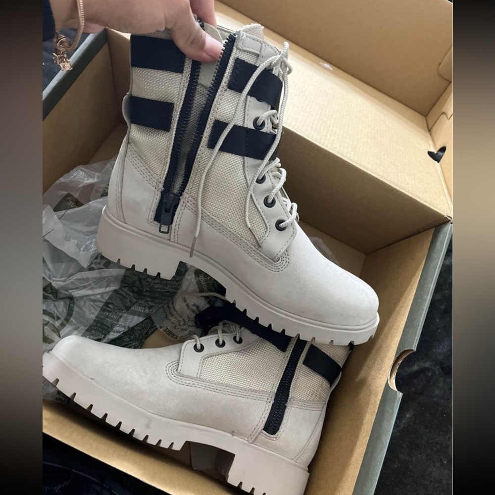 Timberland Jayne Double Buckle Boots size 6